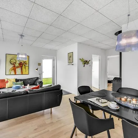 3 Bedroom Stunning Home In Ringkobing Ringkøbing